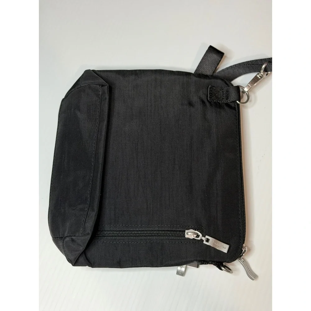 Baggallini‎ Modern Pocket Crossbody Black Sand RFID Travel Bag Organizer Comfort